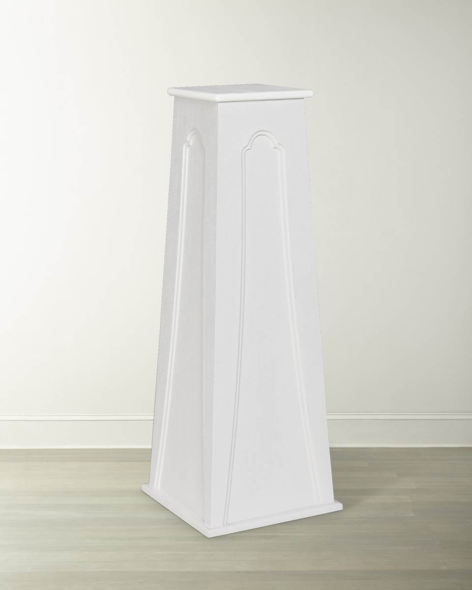 Island Manor Pedestal